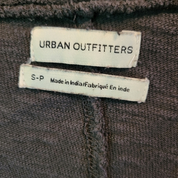 Urban Outfitters Oversized Grungy Button Front Long Sleeve Shirt - Picture 3 of 5